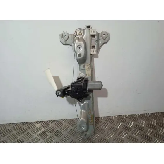 Elevalunas Trasero Derecho para Nissan Pulsar (C13)