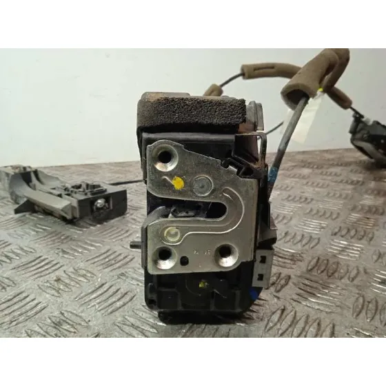 Cerradura Puerta Trasera Derecha para Nissan Pulsar (C13)