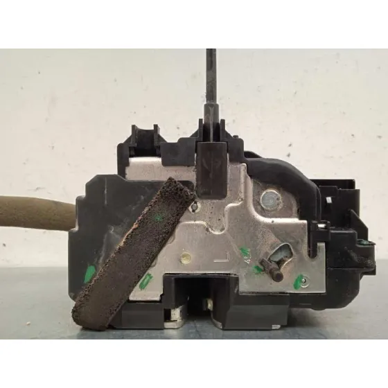 Cerradura Puerta Trasera Izquierda para Nissan Pulsar (C13)