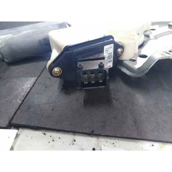 Elevalunas Delantero Derecho para Toyota Corolla (E12)