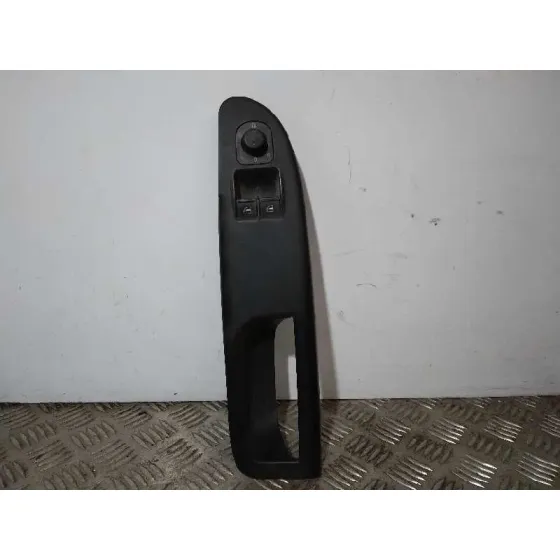 Mando Elevalunas Delantero Izquierdo para Volkswagen Passat Variant (3C5)