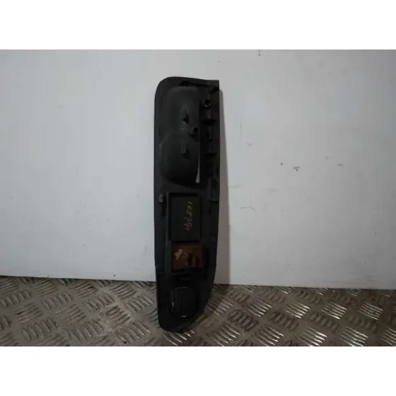 Mando Elevalunas Delantero Izquierdo para Volkswagen Passat Variant (3C5)