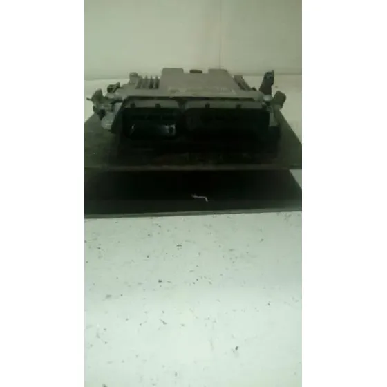 Centralita Motor Uce para Audi Tt (8J3/8J9)