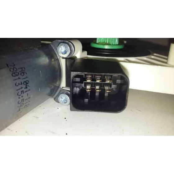 Motor Elevalunas Trasero Izquierdo para Mercedes-Benz Clase Cla (W117)