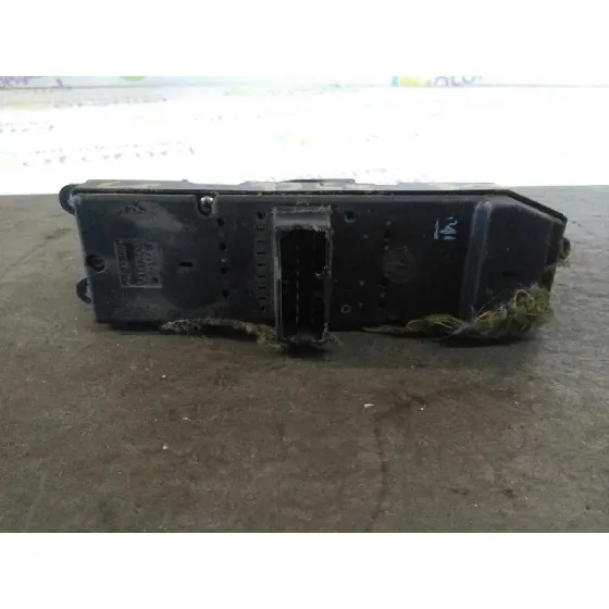 Mando Elevalunas Delantero Izquierdo para Toyota Avensis Berlina (T 22)