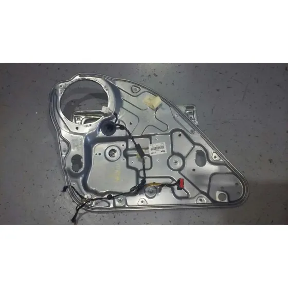 Elevalunas Trasero Izquierdo para Ford Focus Berlina (Cap)