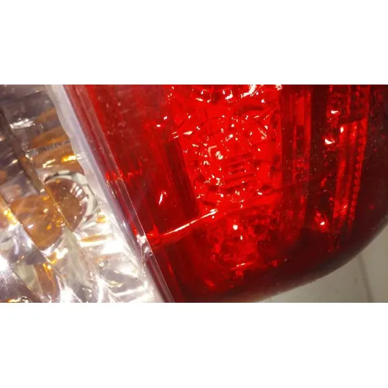 Piloto Trasero Derecho para Toyota Rav 4 (A3)