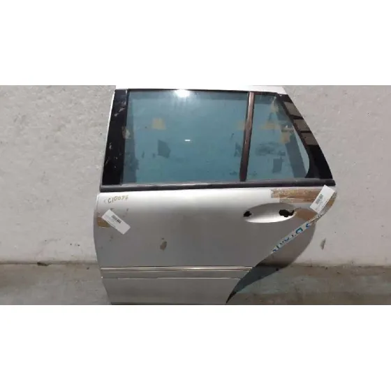 Puerta Trasera Izquierda para Mercedes-Benz Clase C (W203) Familiar