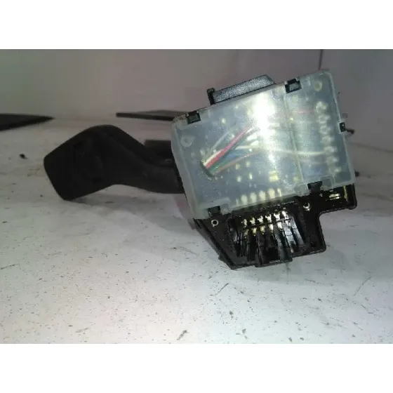 Mando Limpia para Ford Focus Berlina (Cap)