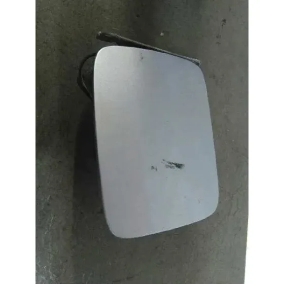 Tapa Exterior Combustible para Nissan Primera Berlina (P12)