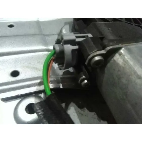Elevalunas Delantero Derecho para Renault Clio Iii