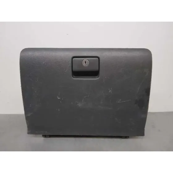 Guantera para Toyota Corolla Verso (R1)