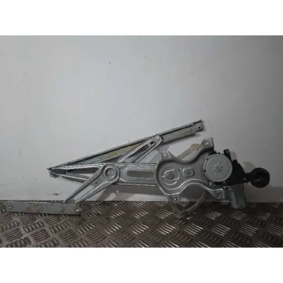 Elevalunas Delantero Derecho para Toyota Yaris