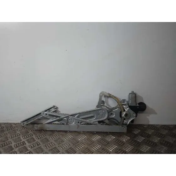 Elevalunas Delantero Derecho para Toyota Yaris
