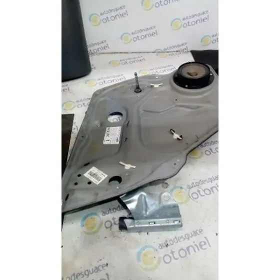 Elevalunas Trasero Izquierdo para Mercedes-Benz Clase B (W245)