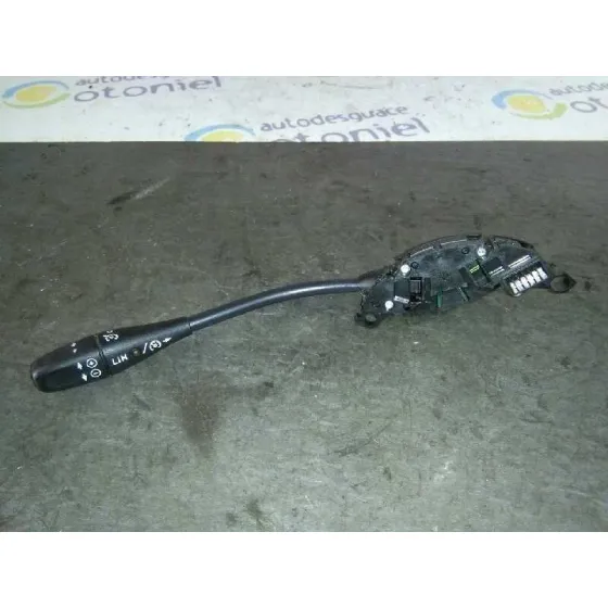 Mando Volante para Mercedes-Benz Clase C (W203) Familiar