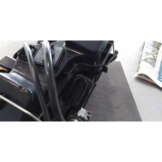 Faro Izquierdo para Audi A6 Avant (4B5)