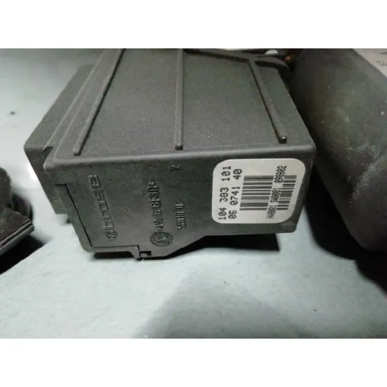 Elevalunas Delantero Derecho para Seat Ibiza (6L1)