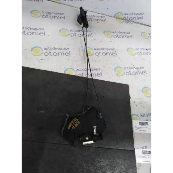 Cerradura Puerta Trasera Derecha para Toyota Corolla (E12)