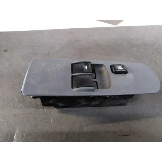 Mando Elevalunas Delantero Izquierdo para Mitsubishi Colt Berlina 5 (Z30A)