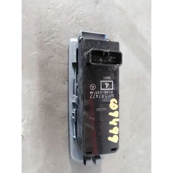 Mando Elevalunas Delantero Izquierdo para Mitsubishi Colt Berlina 5 (Z30A)