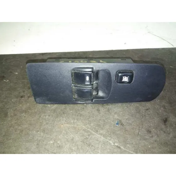 Mando Elevalunas Delantero Izquierdo para Mitsubishi Colt Berlina 5 (Z30A)