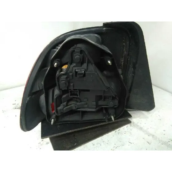 Piloto Trasero Derecho para Mg Serie 400 (Rt)