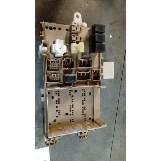 Caja Reles / Fusibles para Toyota Corolla (E12)
