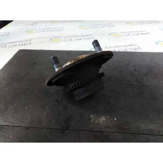 Buje para Nissan Almera (N16/E)