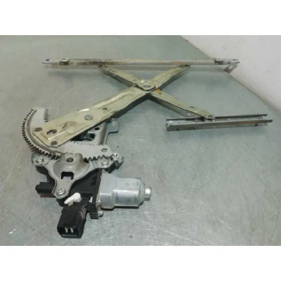 Elevalunas Delantero Derecho para Peugeot 4007