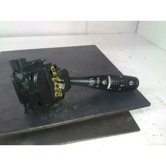 Mando Limpia para Mitsubishi Montero (V60/V70)
