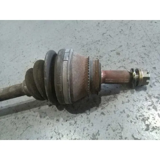 Transmision Trasera Derecha para Mitsubishi Montero (V60/V70)