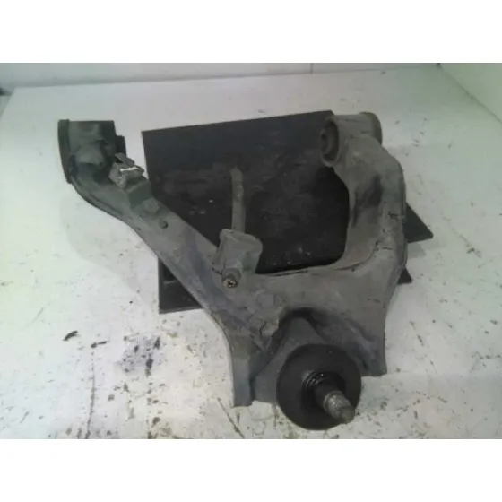 Brazo Suspension Superior Delantero Derecho para Mitsubishi Montero (V60/V70)