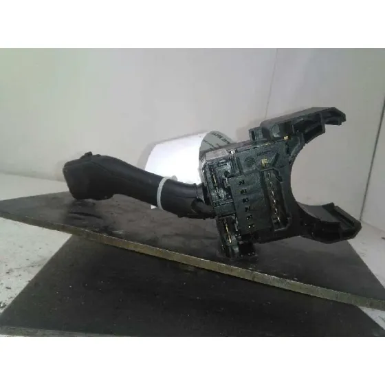 Mando Limpia para Volkswagen Passat Berlina (3B3)