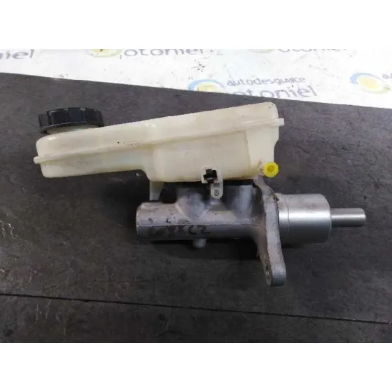 Bomba Freno para Mitsubishi Colt Berlina 5 (Z30A)