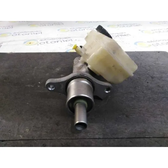 Bomba Freno para Mitsubishi Colt Berlina 5 (Z30A)