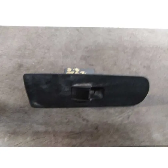 Mando Elevalunas Delantero Derecho para Mitsubishi Colt Berlina 5 (Z30A)