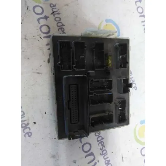 Caja Reles / Fusibles para Ford Focus Turnier (Cak)
