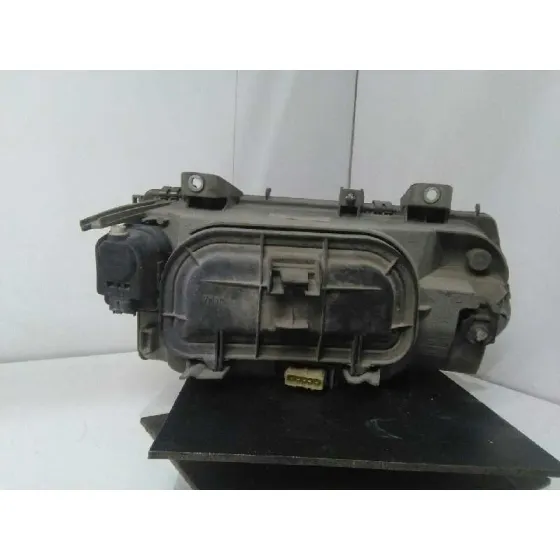 Faro Izquierdo para Peugeot 806