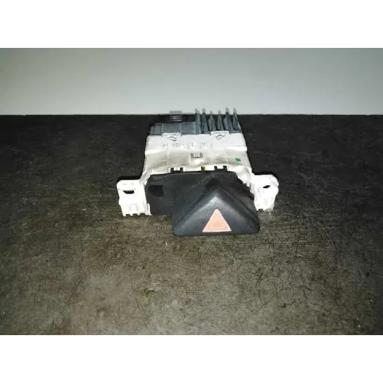 Warning para Ford Focus Berlina (Cak)