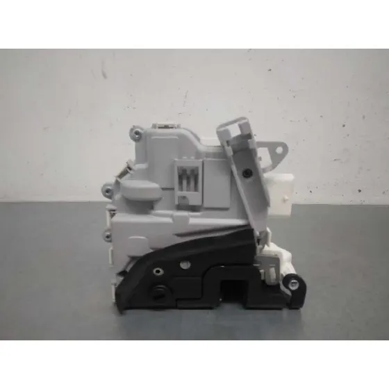 Cerradura Puerta Trasera Izquierda para Audi A3 (8V)