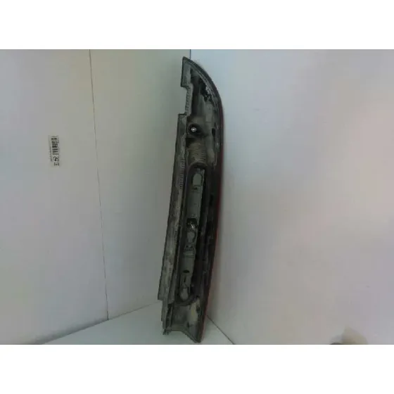 Piloto Trasero Izquierdo para Nissan Kubistar (X76)