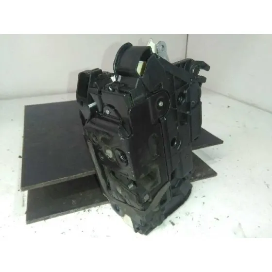 Cerradura Puerta Trasera Derecha para Seat Ibiza St (6P8)