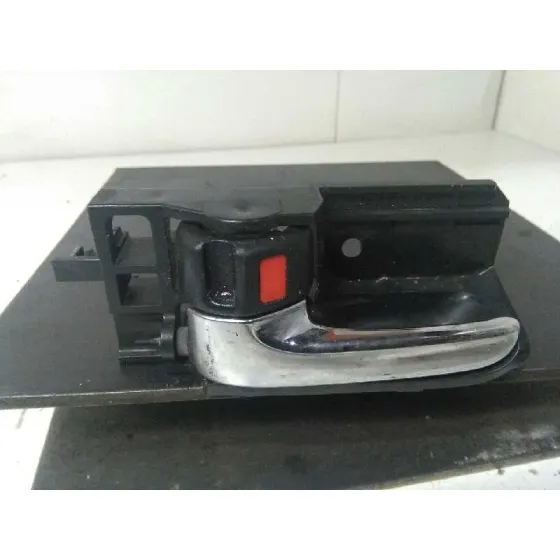 Maneta Interior Delantera Izquierda para Toyota Corolla (E12)