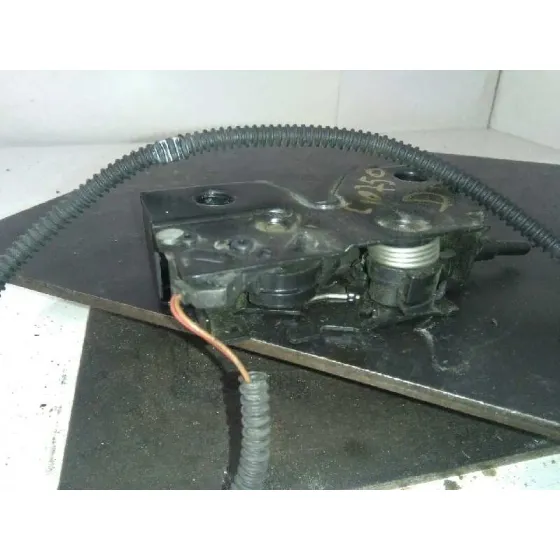 Cerradura Capot para Seat Ibiza St (6P8)