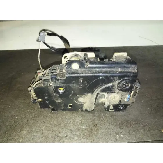 Cerradura Puerta Delantera Derecha para Volkswagen Passat Berlina (3B2)