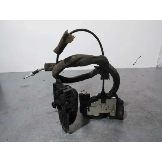 Cerradura Puerta Delantera Derecha para Nissan Nv 200 (M20)