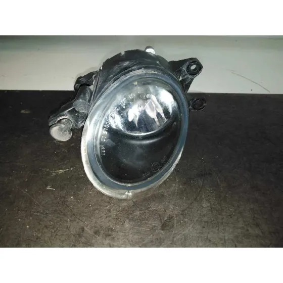 Faro Antiniebla Derecho para Audi A4 Berlina (8E)