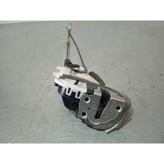 Cerradura Puerta Trasera Derecha para Toyota Prius (Nhw30)