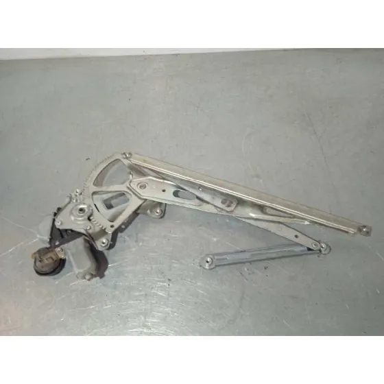 Elevalunas Trasero Derecho para Toyota Prius (Nhw30)
